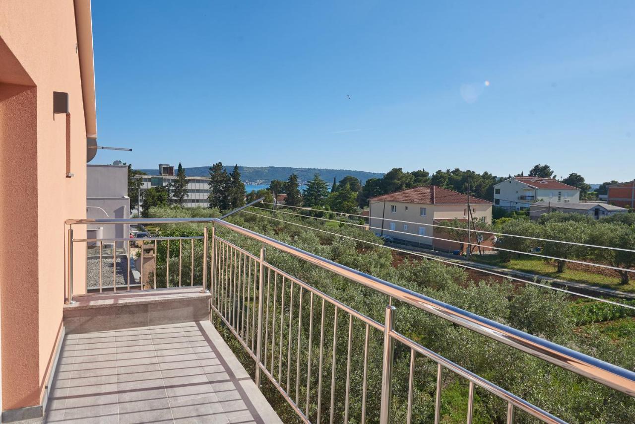 Apartments & Rooms Seaside Kaštela المظهر الخارجي الصورة