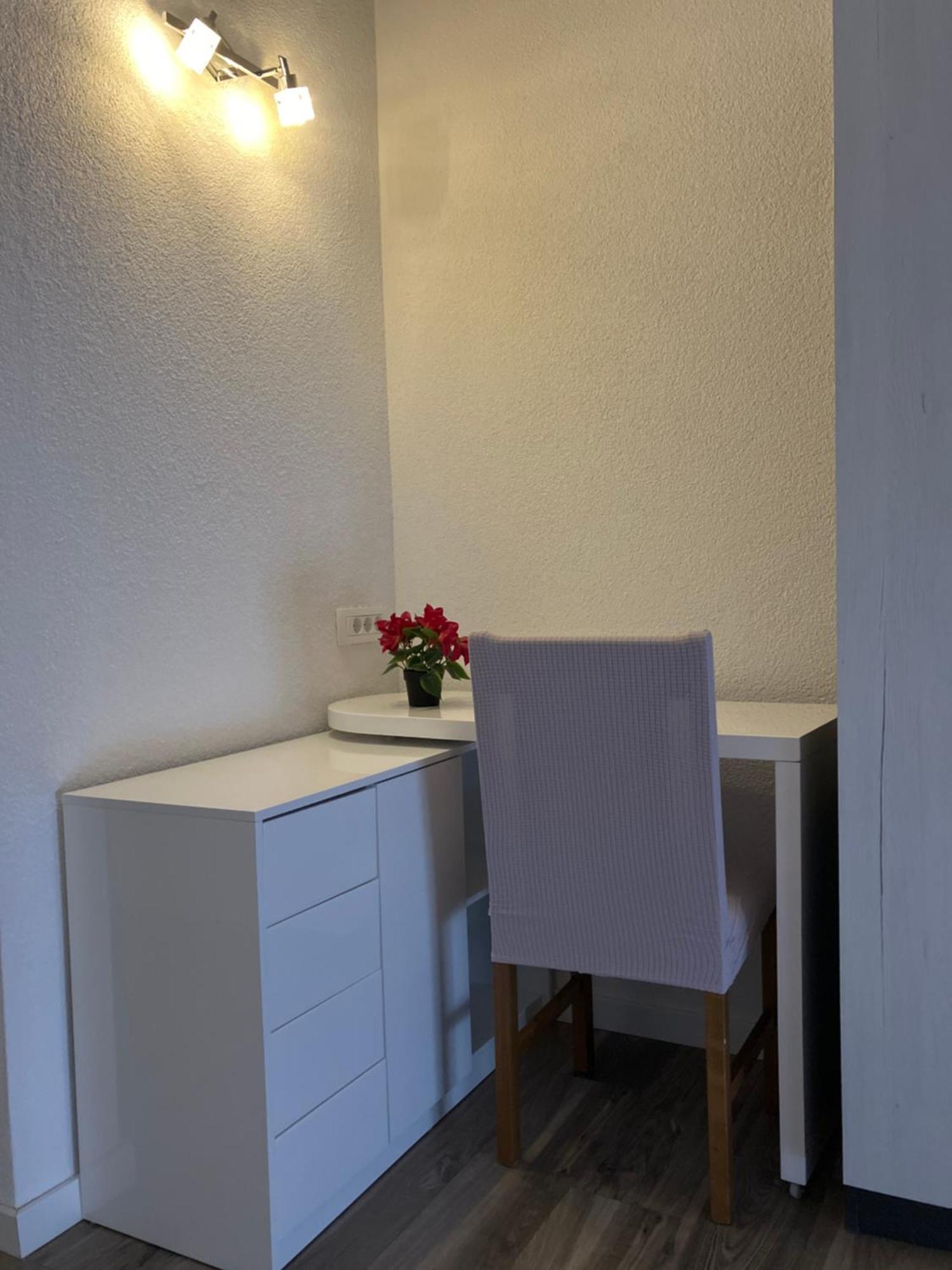 Apartments & Rooms Seaside Kaštela الغرفة الصورة
