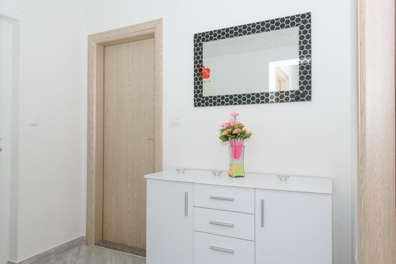 Apartments & Rooms Seaside Kaštela المظهر الخارجي الصورة