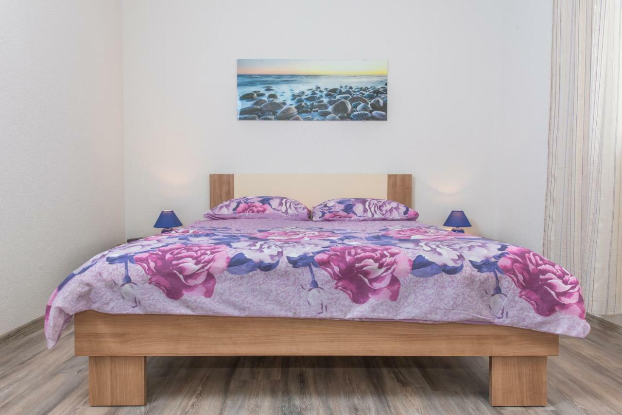 Apartments & Rooms Seaside Kaštela الغرفة الصورة